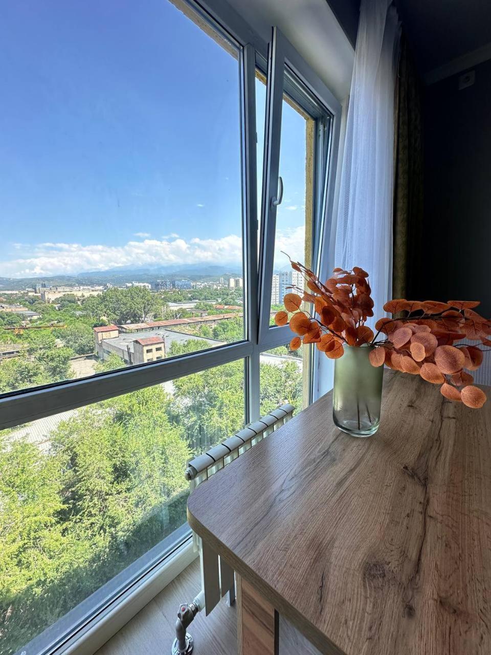 Medinahotelkz, # 63, Вид На Горы, 15 Мин Пешком До Арбата, Halal Almaty Eksteriør bilde